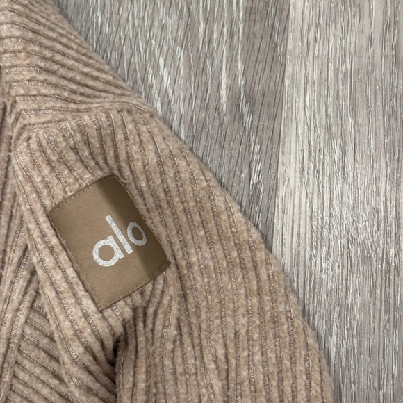 ALO Muse Hoodie Women’s M Ribbed Gravel Heather - Picture 7 of 7